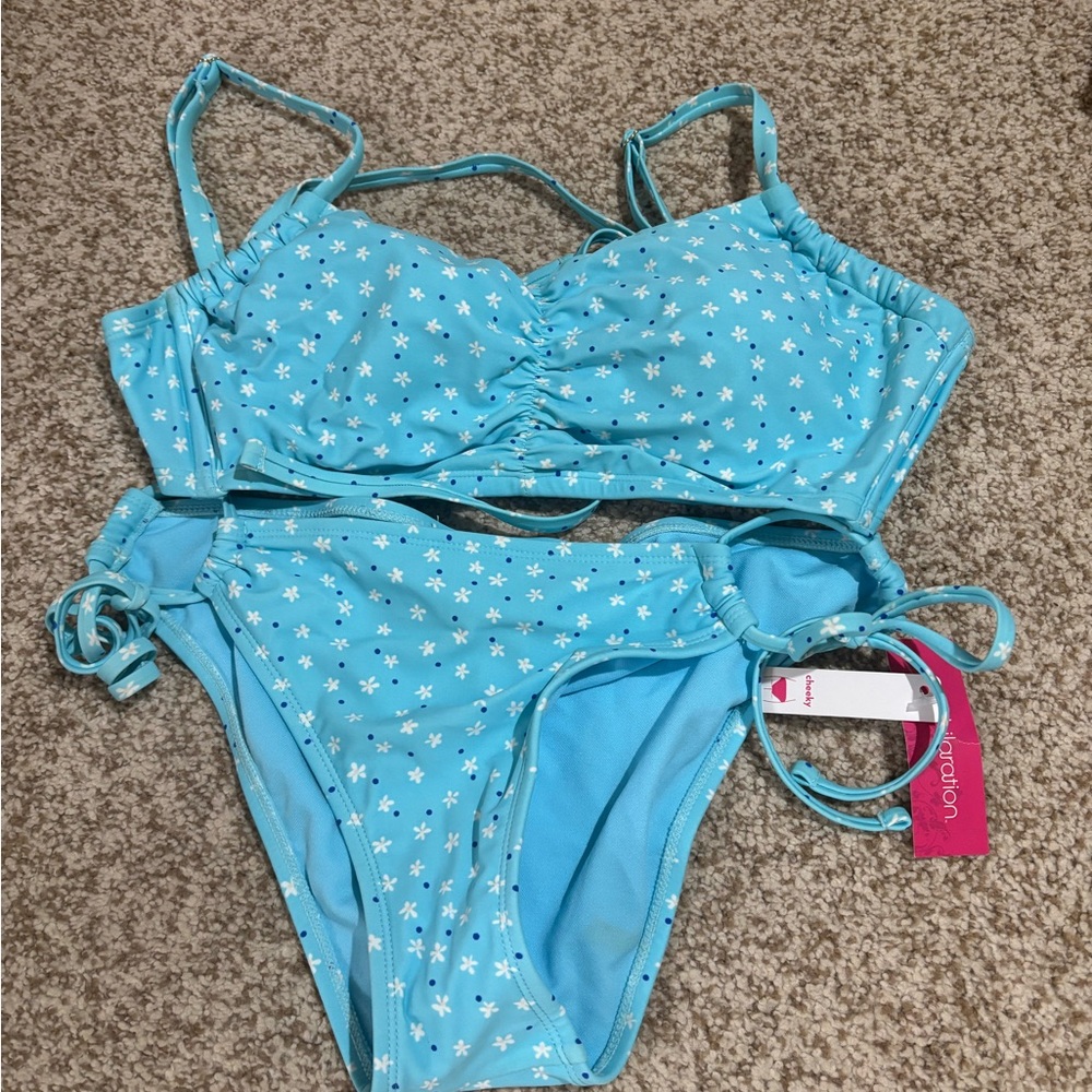 NWT set D/DD top
